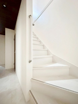 ���̑� ���S�����l�����K�i�ɂ͎肷���ݒu���Ă��܂��@