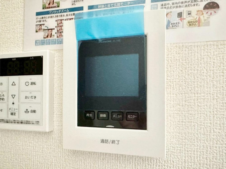 ���̑����� TV���j�^�[�t�C���^�[�t�H�����t���Ă��ăZ�L�����e�B�[���@