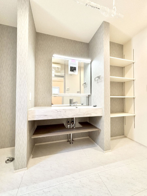 ���ʑ�E���ʏ� ���邢���ʏ��͖����̐g�x�x���y�����ł����Ⴂ�����ł��B