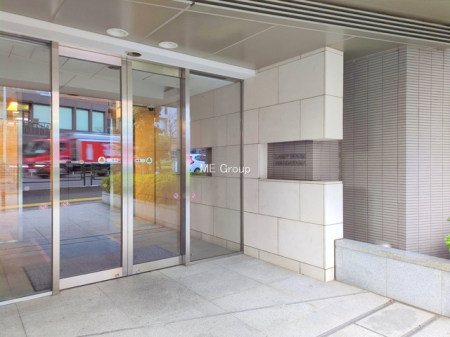 �G���g�����X -