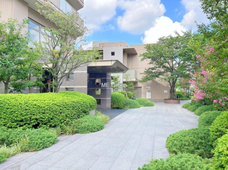 �G���g�����X -