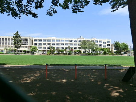 ���ӊ� ���w�Z 700m ������s���������񏬊w�Z