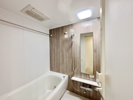 ���� ����̔�������Ă���閾�邢�������̂���o�X���[��  �@