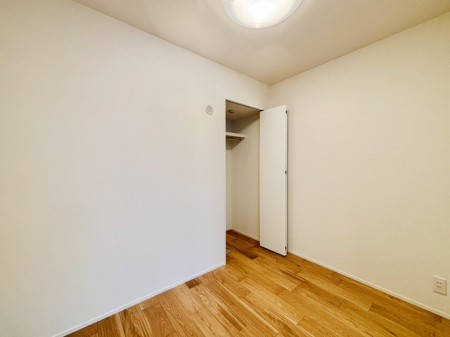 ���̑����� �N���[�[�b�g�t���̂������ŃX�b�L���Ƃ�����Ԃł�����芰���܂��I�@