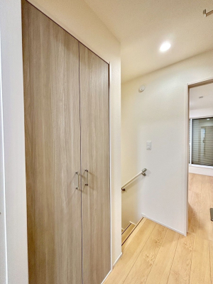 ���̑����� �L�����[�B�|�������G�߂̏��������[���邱�Ƃ��ł��܂��B