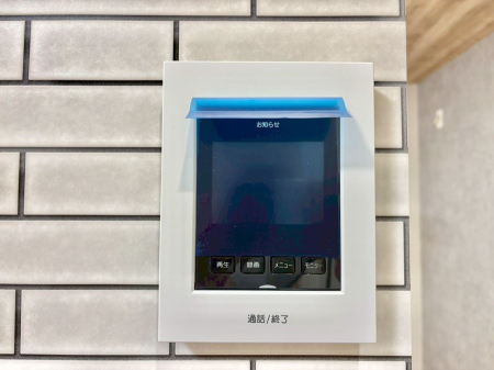 ���̑����� TV���j�^�[�t�C���^�[�t�H�����t���Ă��ăZ�L�����e�B�[��