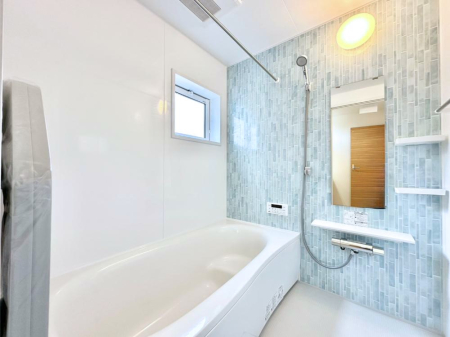 ���� ����̔�����₷��؂ȃo�X�^�C���B�������Ƃ����C���y����Ŕ����Ƃ肽���ł��ˁI  