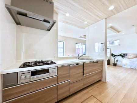 �L�b�`�� ��Ƃ肠��L�b�`���ł͂��Ƒ��Ɗy�������������ł��܂��B