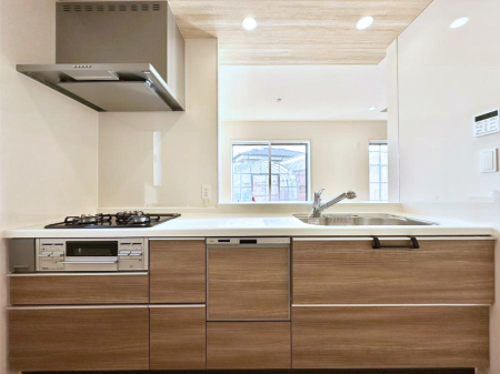 �L�b�`�� �������������I�ɁA�y�����I�V�X�e���L�b�`��  