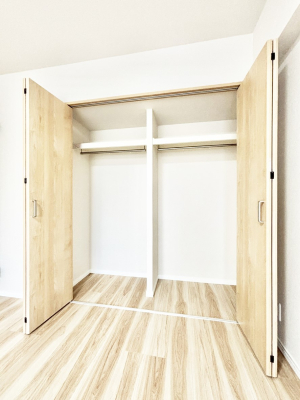 ���[ �m���N���[�[�b�g�B���s��������̂Ō���̈ߗނ�����������[�ł��܂��B