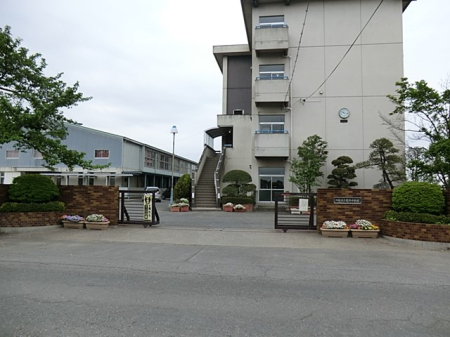 ���ӊ� ���w�Z 1500m ��z�s���~�䒆�w�Z