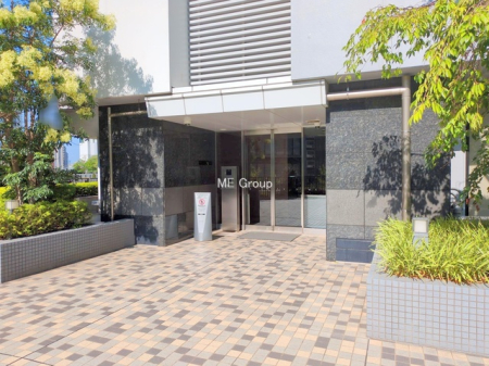 �G���g�����X -