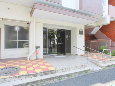 �G���g�����X -