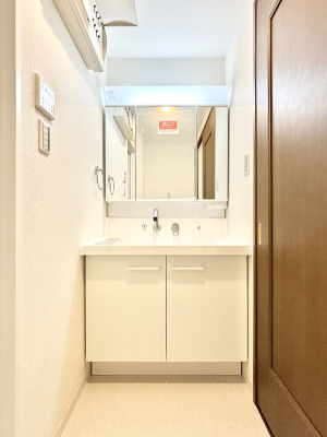 ���ʑ�E���ʏ� ������������ʉ��ώ��Œ��̐g�x�x�����K  