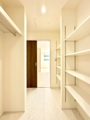 ���̑����� �����Ղ�̎��[�X�y�[�X�́A�L�b�`���Ƃ��Ȃ����Ă��܂�