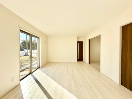 ���̑����� �Ƒ������R�ƏW�܂�e���̃X�y�[�X�ɂȂ肻�� 