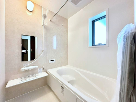 ���� ����̔�����₷��؂ȃo�X�^�C���B�������Ƃ����C���y����Ŕ����Ƃ肽���ł��ˁI  