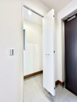 ���� �V���[�Y�C���N���[�N�t���̌��ցB�Ƒ��S���̌C��J��Ȃǂ���������[�ł��܂��B