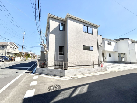 ���n�O�ώʐ^ �������ꂽ�O�ρA�㎿�ȏZ��Ԃ��L���鎺���͉i�����S���ĉ߂�����Z���ł��B 