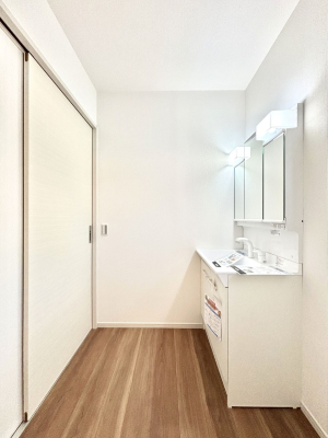 ���ʑ�E���ʏ� ���邢���ʏ��͖����̐g�x�x���y�����ł����Ⴂ�����ł��B