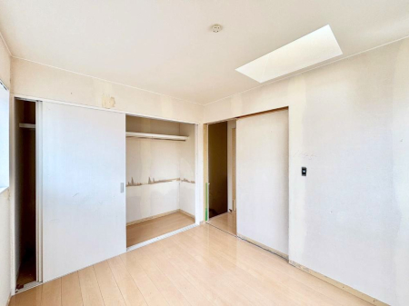 �q������ �q�������ɂ��������߂Ȏ��[�X�y�[�X�����Ղ�̋���