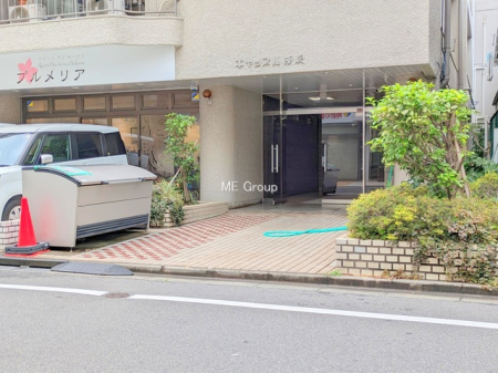 �G���g�����X -