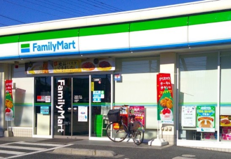 ���ӊ� �R���r�j 660m �t�@�~���[�}�[�g ���Y�a�O���ړX