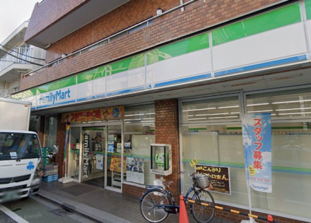 ���ӊ� �R���r�j 100m �t�@�~���[�}�[�g ��̓��l���ړX