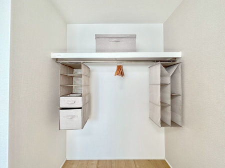 ���[ �����Ղ�̎��[�X�y�[�X�ŉ��K�ɕ�点���� 