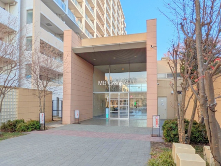 �G���g�����X -