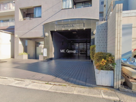 �G���g�����X -