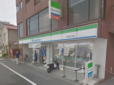 ���ӊ� �R���r�j 600m �t�@�~���[�}�[�g���r�܎l���ړX