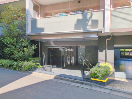 �G���g�����X -