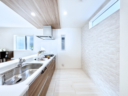 �L�b�`�� �|�b�v�A�b�v�V�䂪�f�G�ȃL�b�`���I��������̂ō̌����Ƃꊷ�C�ɂ��𗧂��܂��B