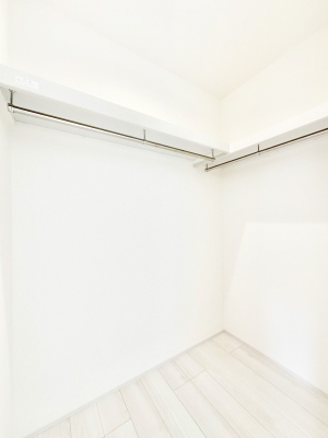 ���̑� �ߗނ��n���K�[�Ɋ|�����܂܎��[�ł���WIC�B�ߗނ̐������ڂ����₷���ĕ֗��ł��I