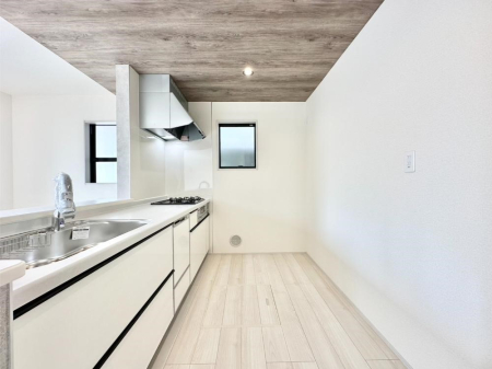 �L�b�`�� ��Ƃ肠��L�b�`���X�y�[�X�ł�������H��̌�ЂÂ����X���[�Y�ɁI