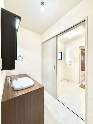 ���ʑ�E���ʏ� ���邢���ʏ��͖����̐g�x�x���y�����ł����Ⴂ�����ł��B