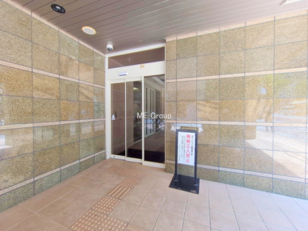 �G���g�����X -