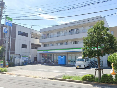 ���ӊ� �R���r�j 600m �t�@�~���[�}�[�g��蒬�񒚖ړX