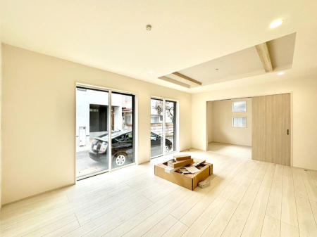 ���r���O �Z�ޕ��̌��������o�����A�C���e���A���l����̂��y���݂ȃ��r���O�ł��I 