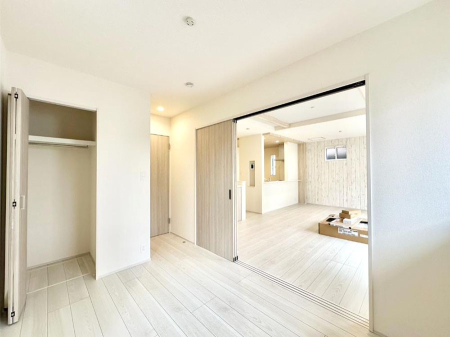 �q������ �q�������ɂ��������߂Ȏ��[�X�y�[�X�����Ղ�̋���