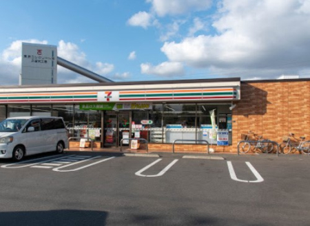 ���ӊ� �R���r�j 800m �Z�u��-�C���u�� ���v���ĉ����T���ړ�X