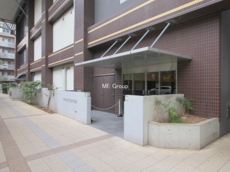 �G���g�����X -