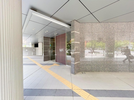 �G���g�����X -