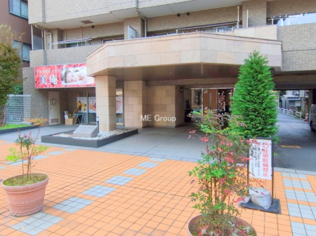 �G���g�����X -