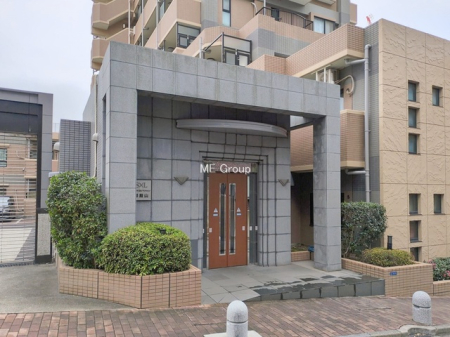 �G���g�����X -