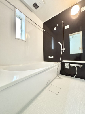 ���� ����̔�������Ă���閾�邢�������̂���o�X���[��