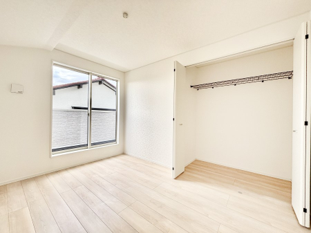 �q������ �q�������ɂ��������߂Ȏ��[�X�y�[�X�����Ղ�̋���