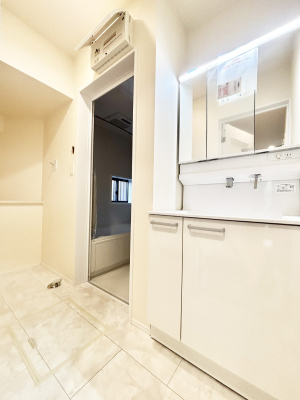 ���ʑ�E���ʏ� ������������ʉ��ώ��Œ��̐g�x�x�����K