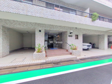 �G���g�����X -